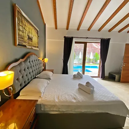 Patara Fiesta 3+1 Villa, Oezel Havuzlu, 빌라